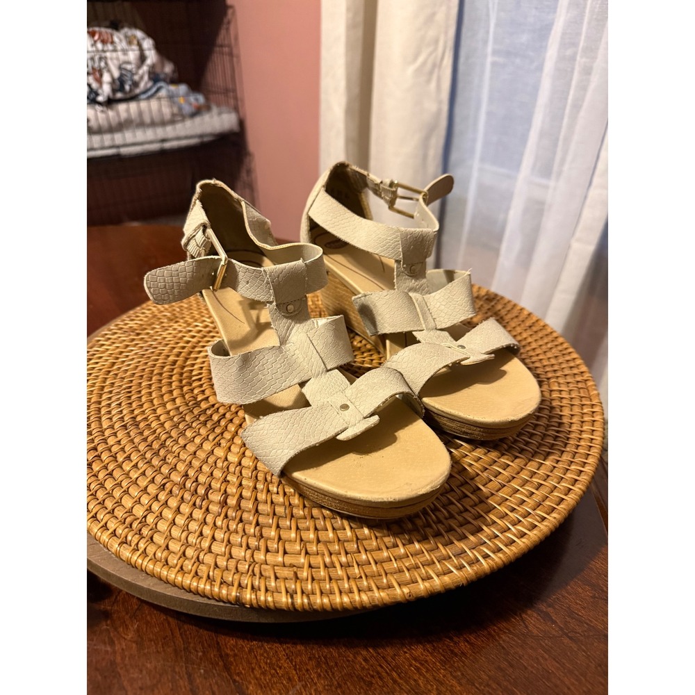 Dr. Scholl's Barton Cream Snakeskin Embossed Wedge Sandals 7.5M